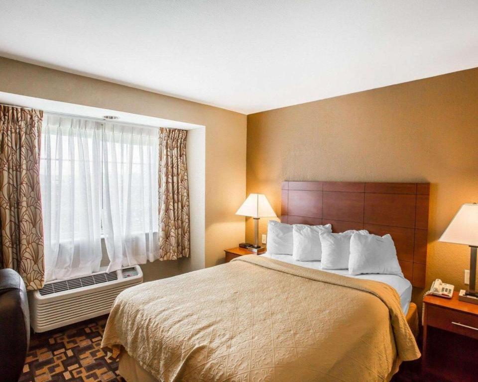 Quality Inn & Suites Mount Juliet Exterior foto
